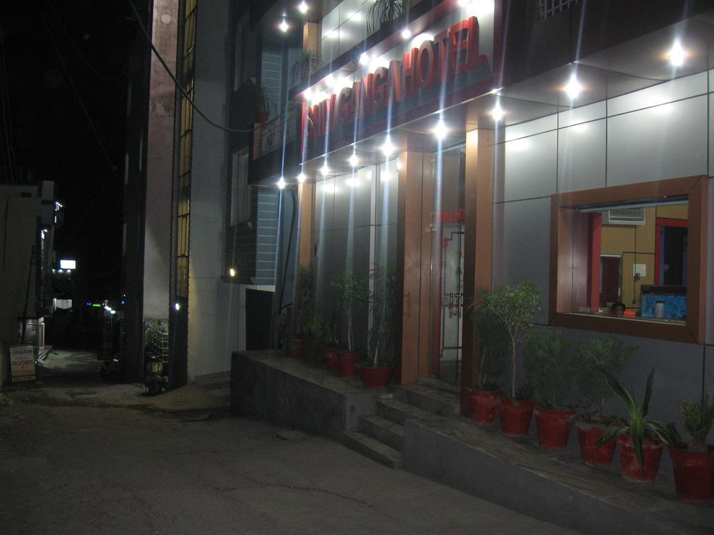 Hotel Shiv Ganga Рішикеш Екстер'єр фото